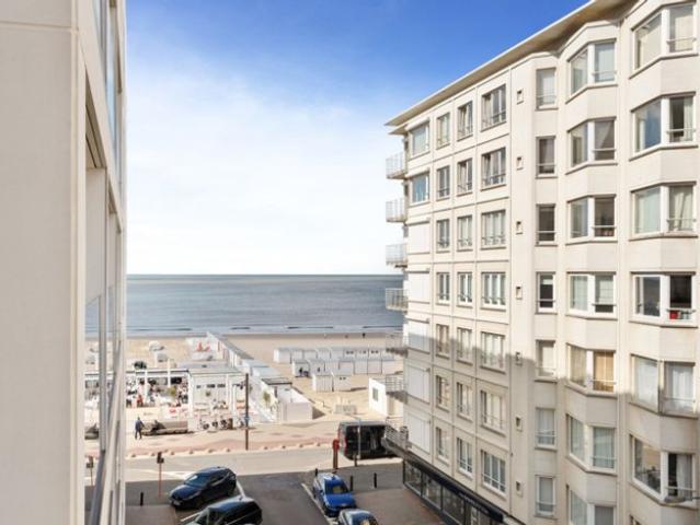 Pal aan zee, hartje Zoute.