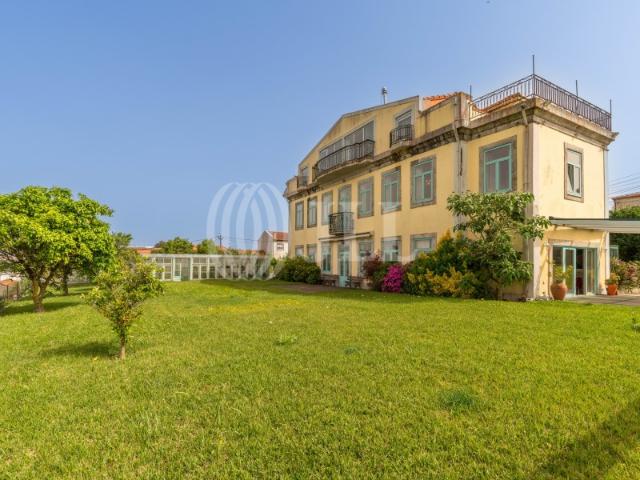Palacete T6, com projeto aprovado, em Gondomar