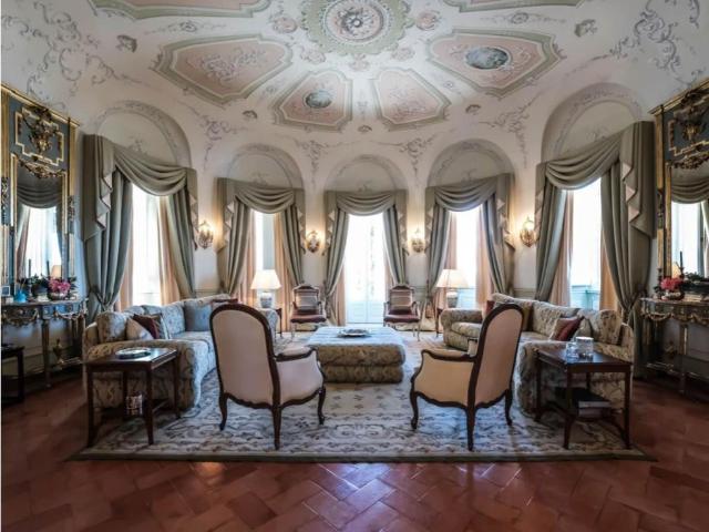 Palacete Séc. Xix Sintra Centro Histórico 1350m² Agualva e Mira Sintra