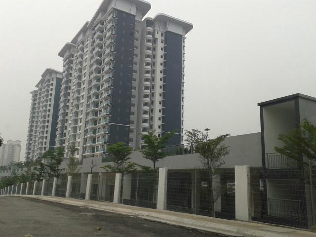 Palace Court Kuchai Lama 2R2B 2 carpark