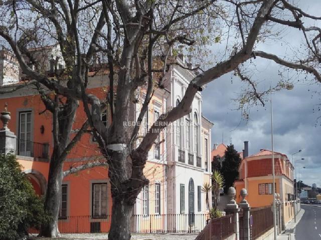 Palácio século XIX em Oeiras