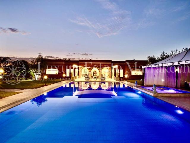 Palais de 1000 m² en vente Route Ourika, Marrakech, Région de Marrakech Tensift Al Haouz