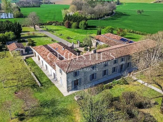 Palais de 886 m² en vente Agen, Nouvelle Aquitaine