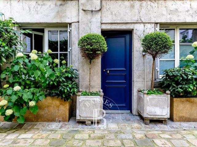 PALAIS ROYAL Charmant studio rénové