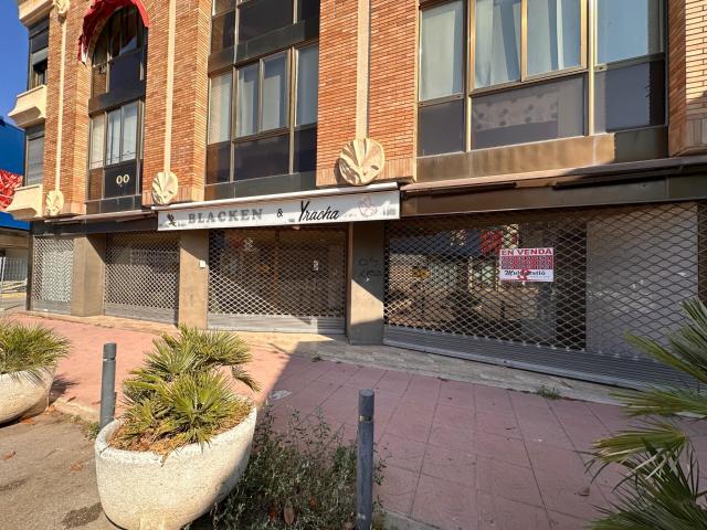 PALAMÓS: LOCAL COMERCIAL DE 304 M2 APROX, CÉNTRICO Y CON GRAN GARAJE CERRADO