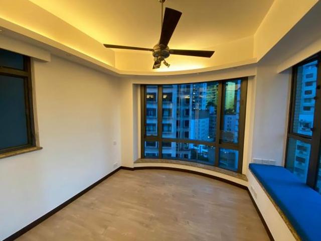 PALATIAL CREST 輝煌豪園