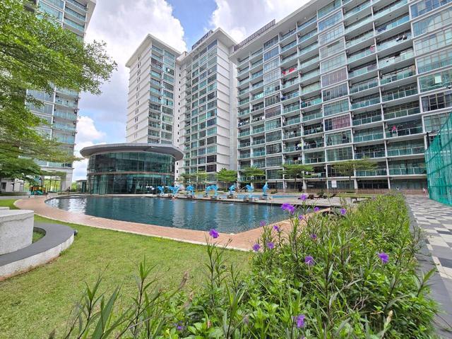 Palazio Apartment Mount Austin 3 bedrooms corner lot low floorgng