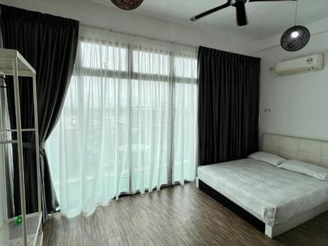 Palazio Apartment Mount Austin Studio Fully Furnished