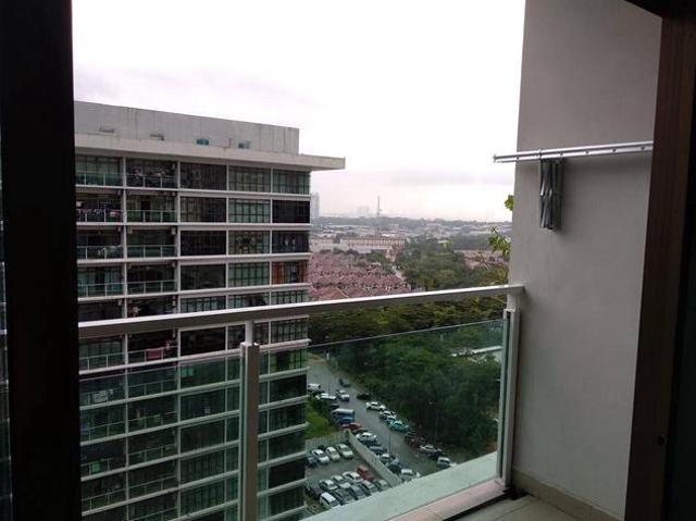 Palazio Apartment Mount Austin Studio partial furnished gng