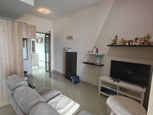 Palazio Service Apartment Taman Mount Austin Studio For Rent