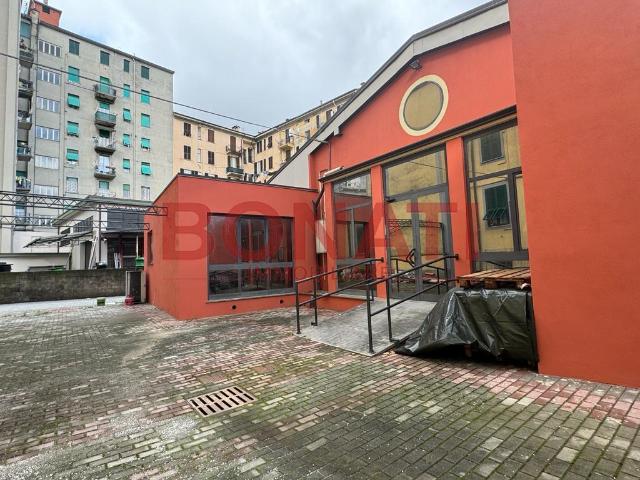 Palazzina commerciale/ufficio in Affitto a La Spezia