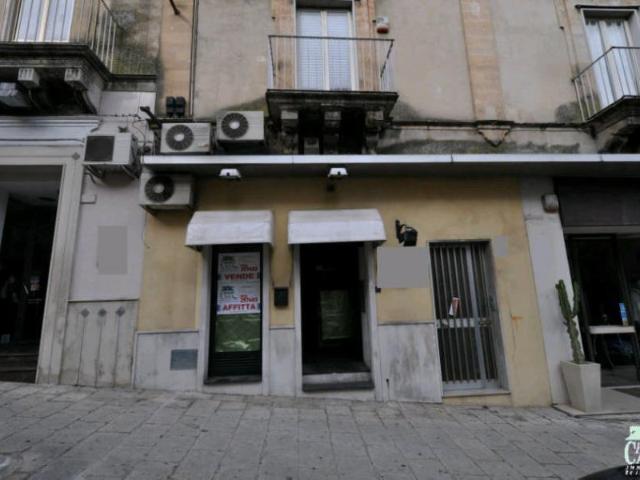 Palazzina commerciale/ufficio in Vendita a Ragusa