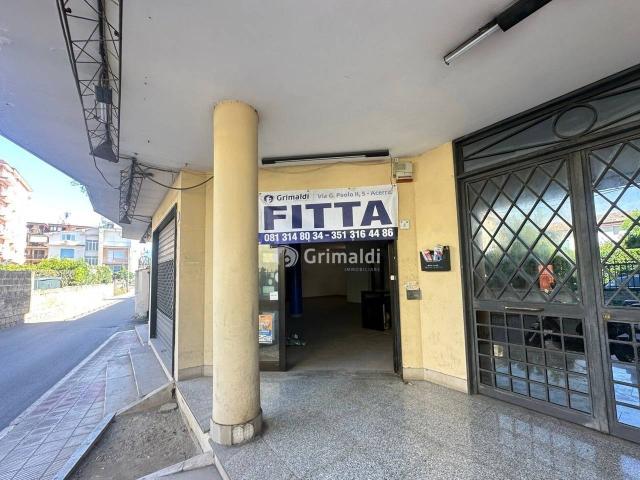 Palazzina commerciale in affitto a Acerra