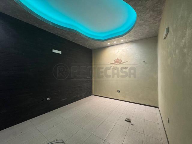 Palazzina commerciale in affitto a Bassano Del Grappa