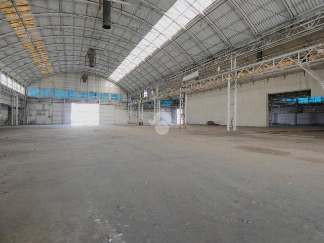 Palazzina commerciale in affitto a Cadelbosco Di Sopra