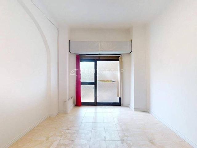 Palazzina commerciale in vendita a Milano