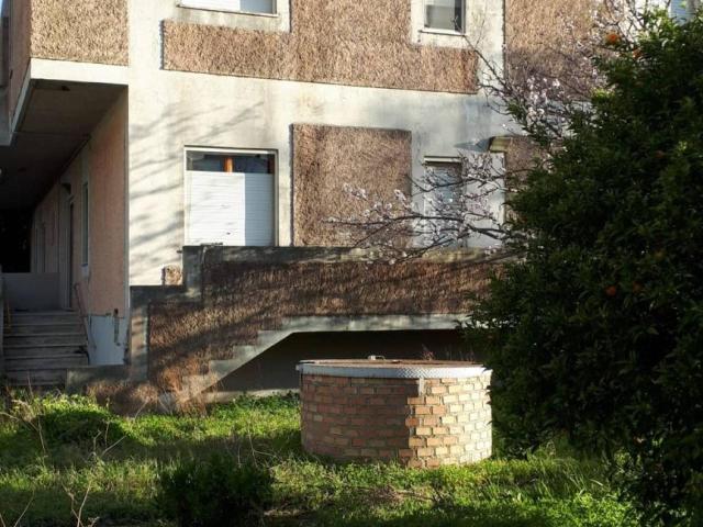 Palazzina commerciale in vendita a Catanzaro