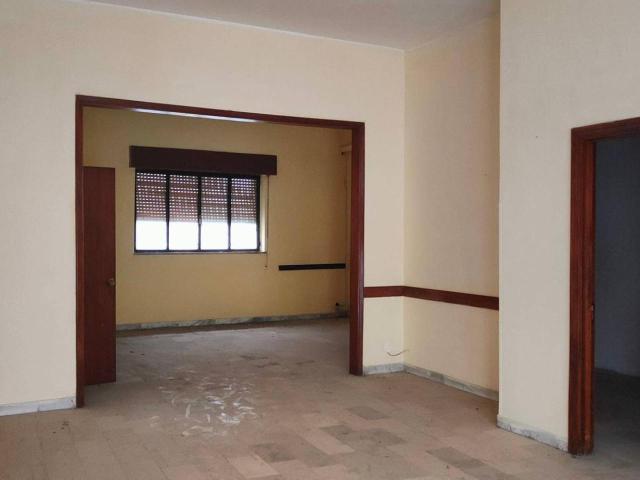 Palazzina commerciale in vendita a Fragagnano
