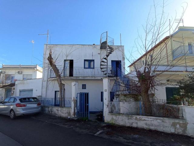 Palazzina commerciale in vendita a Pulsano