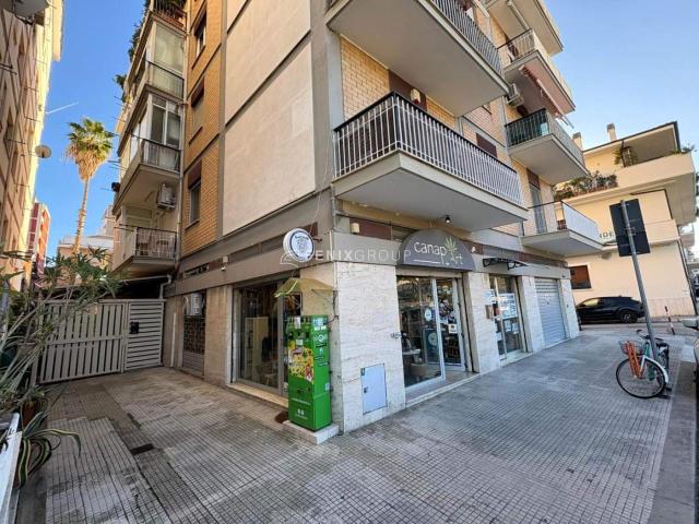 Palazzina commerciale in vendita a San Benedetto Del Tronto