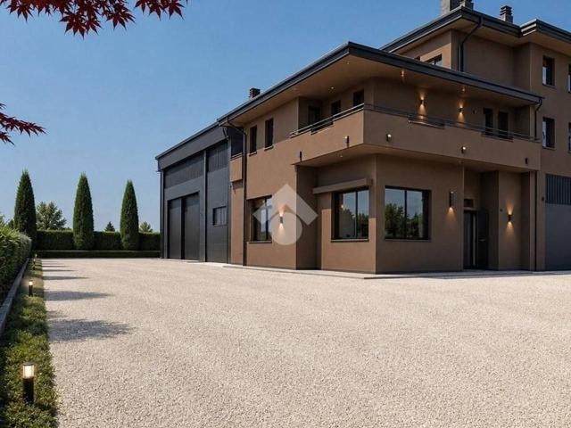 Palazzina commerciale in vendita a Sernaglia Della Battaglia