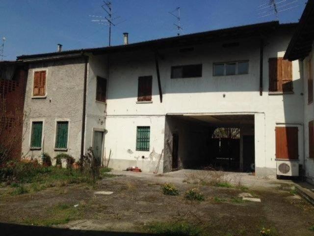 Palazzina commerciale in vendita a Soncino