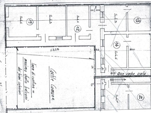 Palazzina commerciale in vendita a Torino