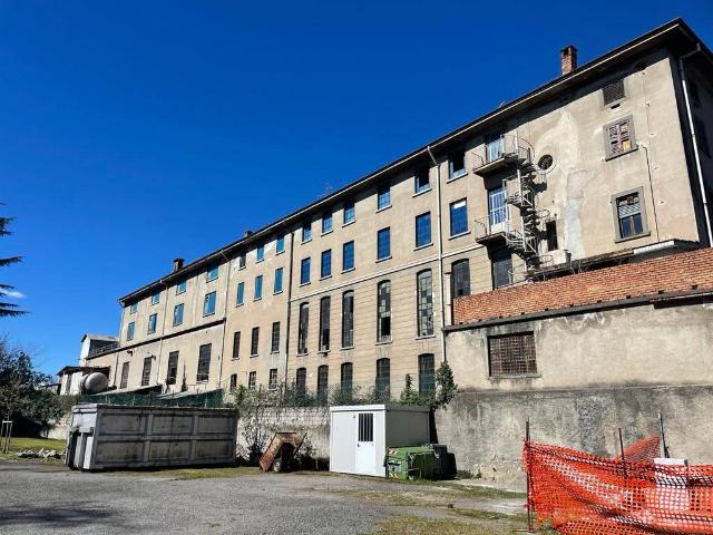 Palazzina commerciale in vendita a Trescore Balneario