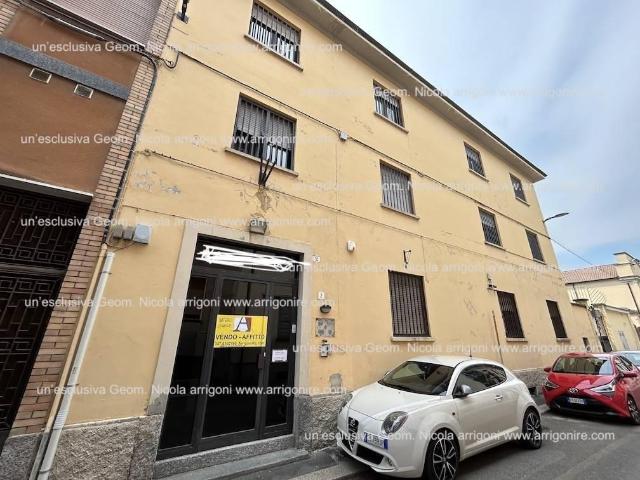 Palazzina commerciale in vendita a Voghera