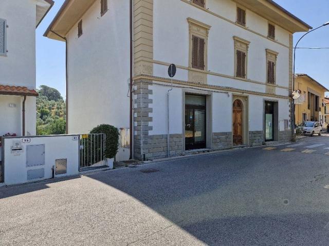 Palazzina uffici in vendita a Vinci