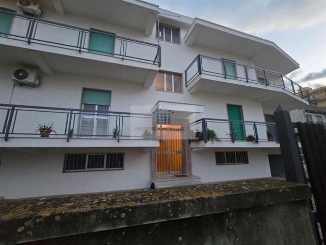 PALAZZO CON GARAGE