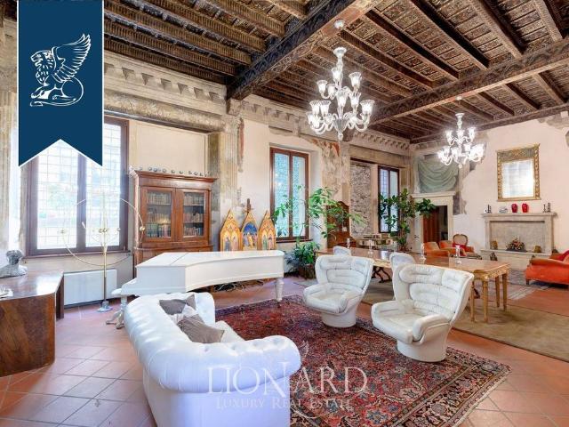 Palazzo di 2320 m² in vendita Verona, Veneto