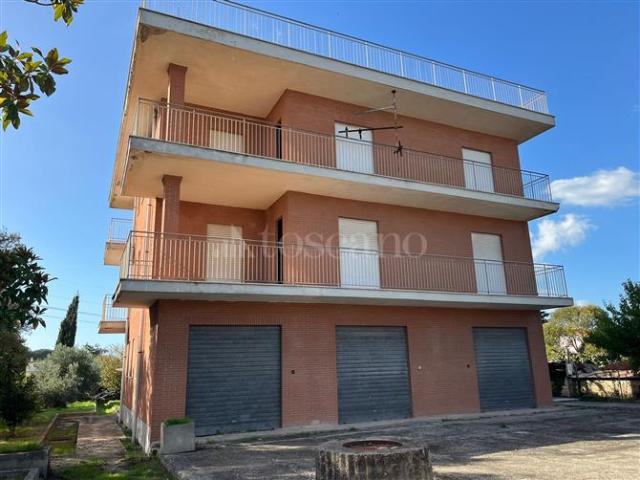 Casa Indipendente di 360 mq a Trigoria, Castel Romano Roma