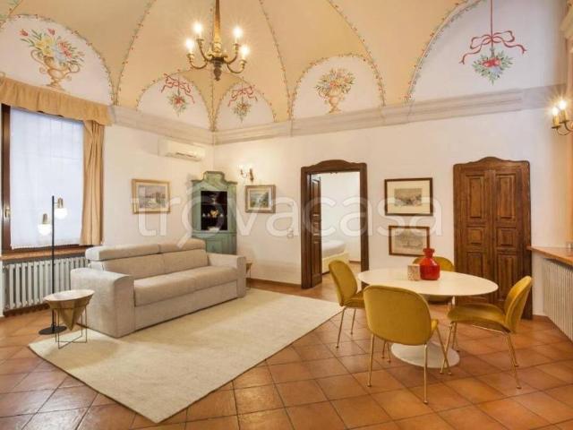 Palazzo in affitto a Verona, Centro Storico