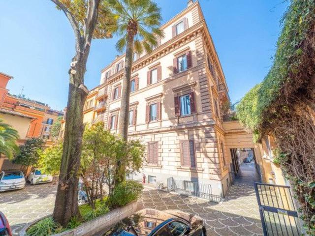 Palazzo in affitto a Roma