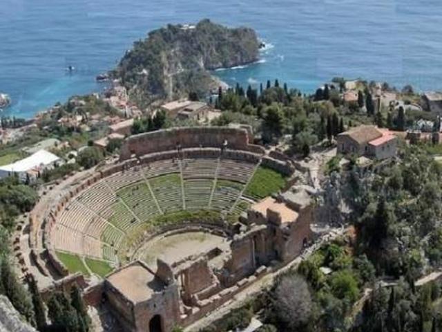 Palazzo in vendita a Taormina