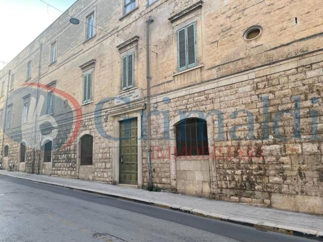 Palazzo in vendita a Trani