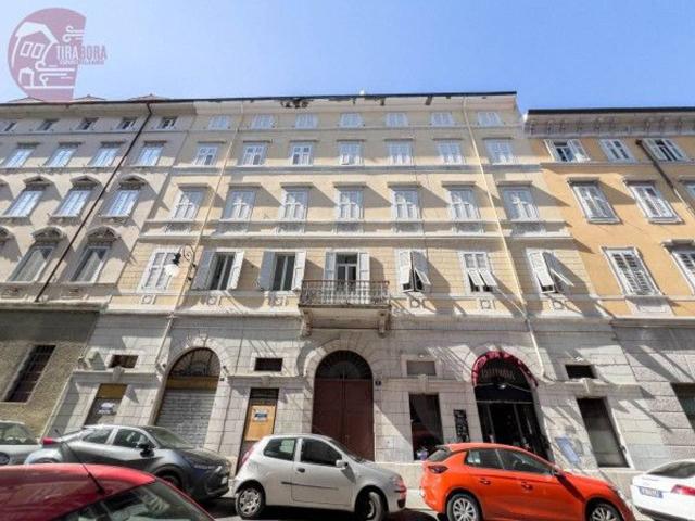 Palazzo in vendita a Trieste