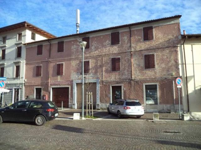 Palazzo in vendita a Udine