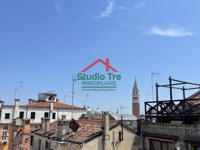 Appartamento in vendita a Venezia