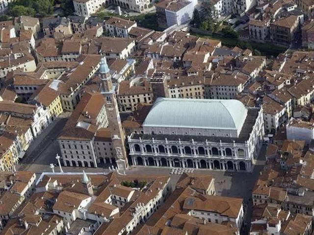 Palazzo in vendita a Vicenza