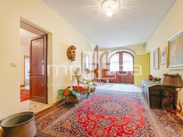 Palazzo in vendita a Vittorio Veneto via Giuseppe Mazzini