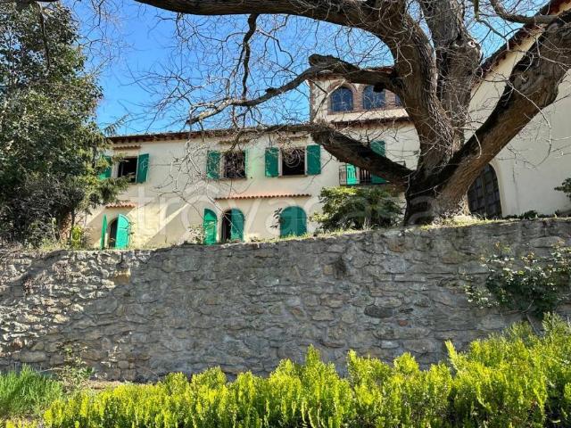 Palazzo in vendita a Volterra