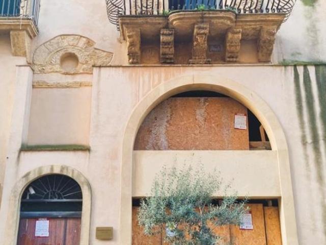 Palazzo in vendita a Agrigento