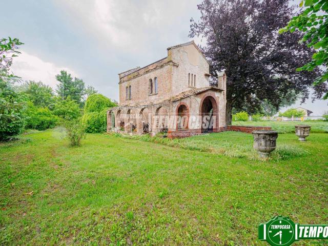Palazzo in vendita a Bressana Bottarone