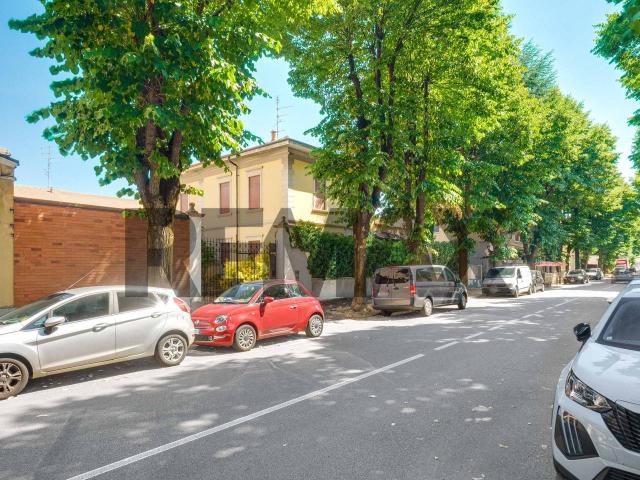 Palazzo in vendita a Busto Arsizio