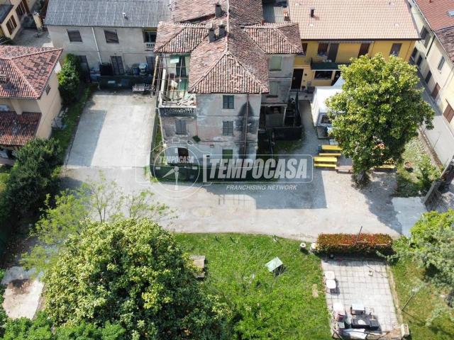 Palazzo in vendita a Capriate San Gervasio