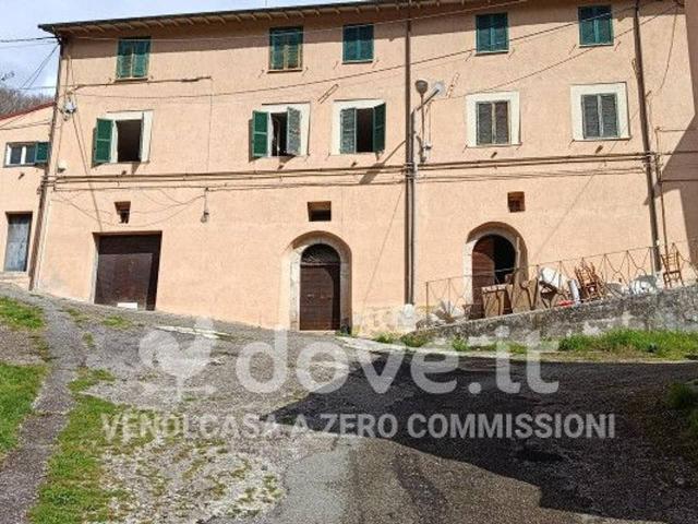 Palazzo in vendita a Cascia