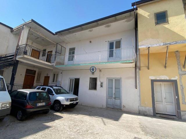 Palazzo in vendita a Caserta