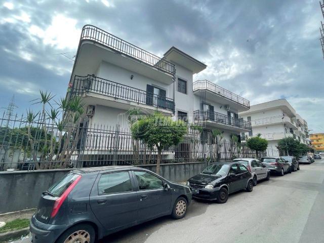 Palazzo in vendita a Casoria